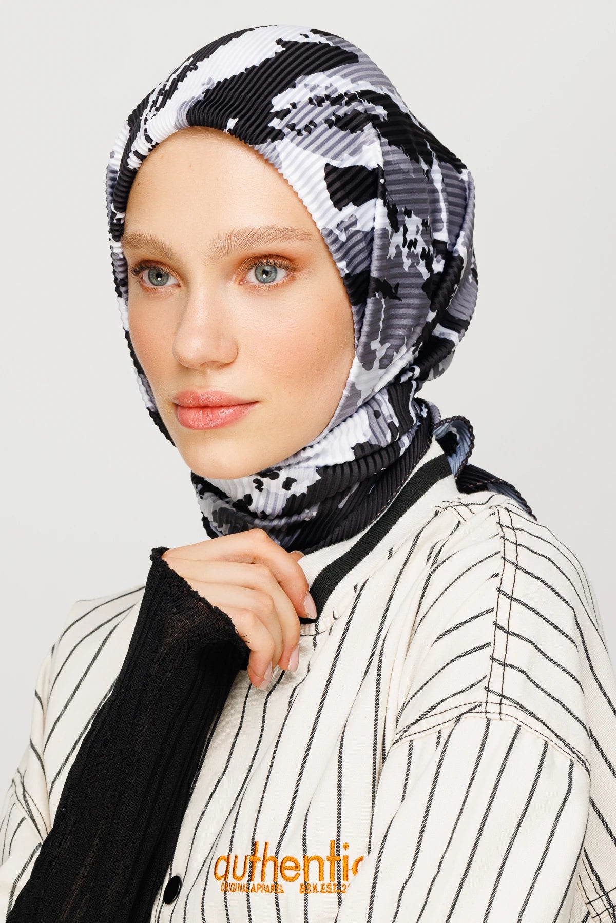 Batik Desen Pilise Eşarp