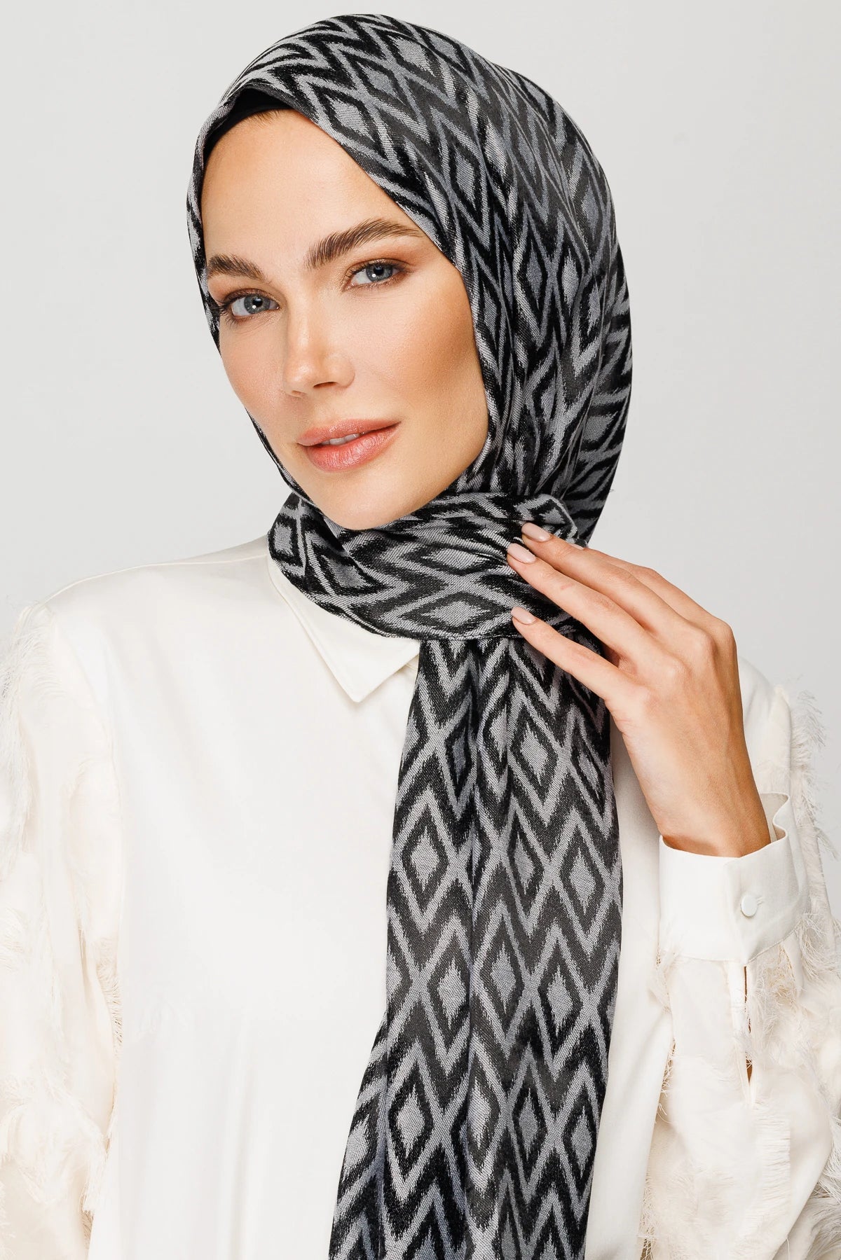 Karo Desen Parlak Jakar Şal