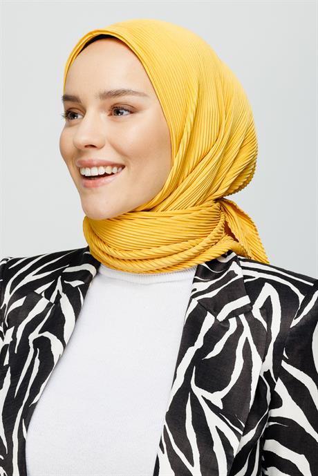Pilise Eşarp