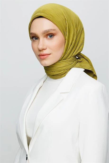 Pilise Eşarp