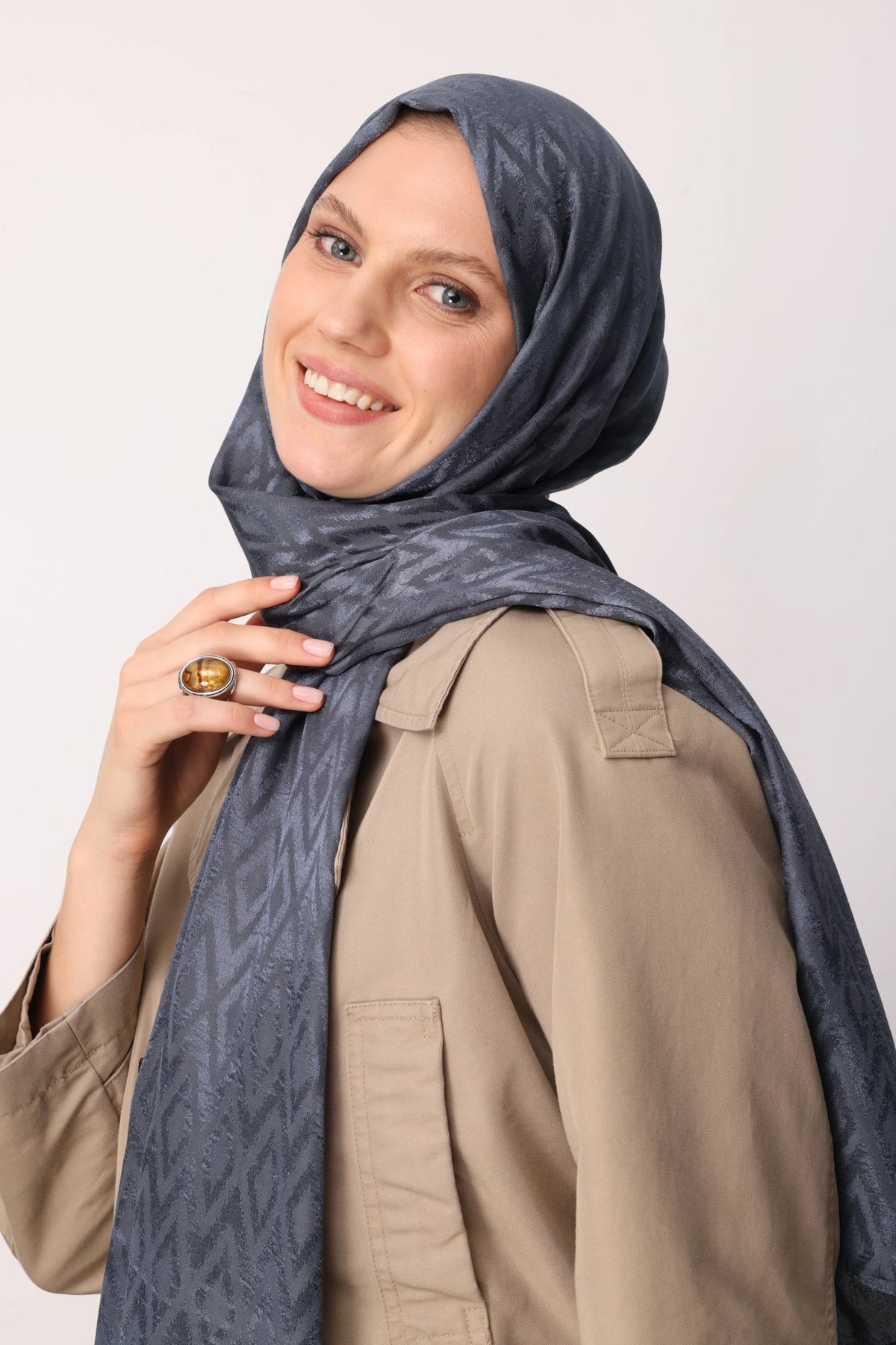 Karo Desen Parlak Jakar Şal