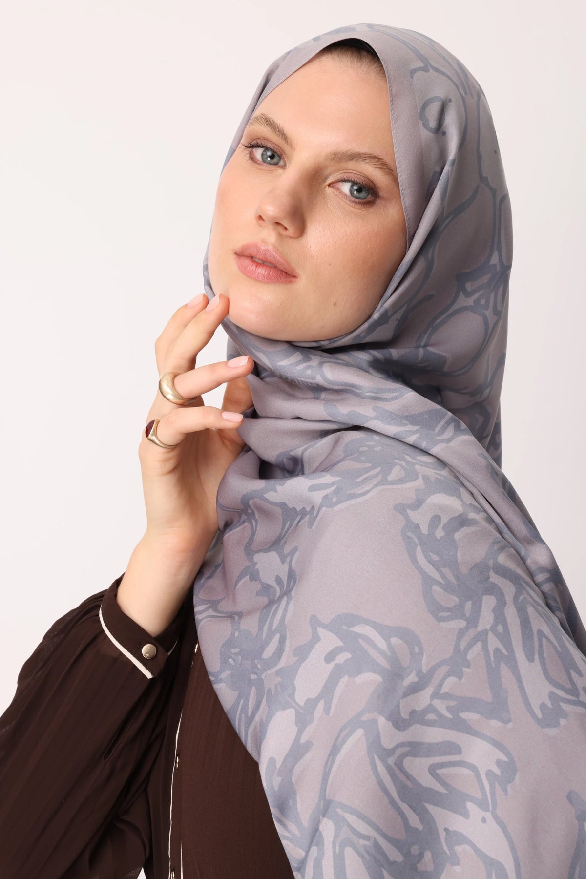 Yaren Desen Sakura İpek Şal