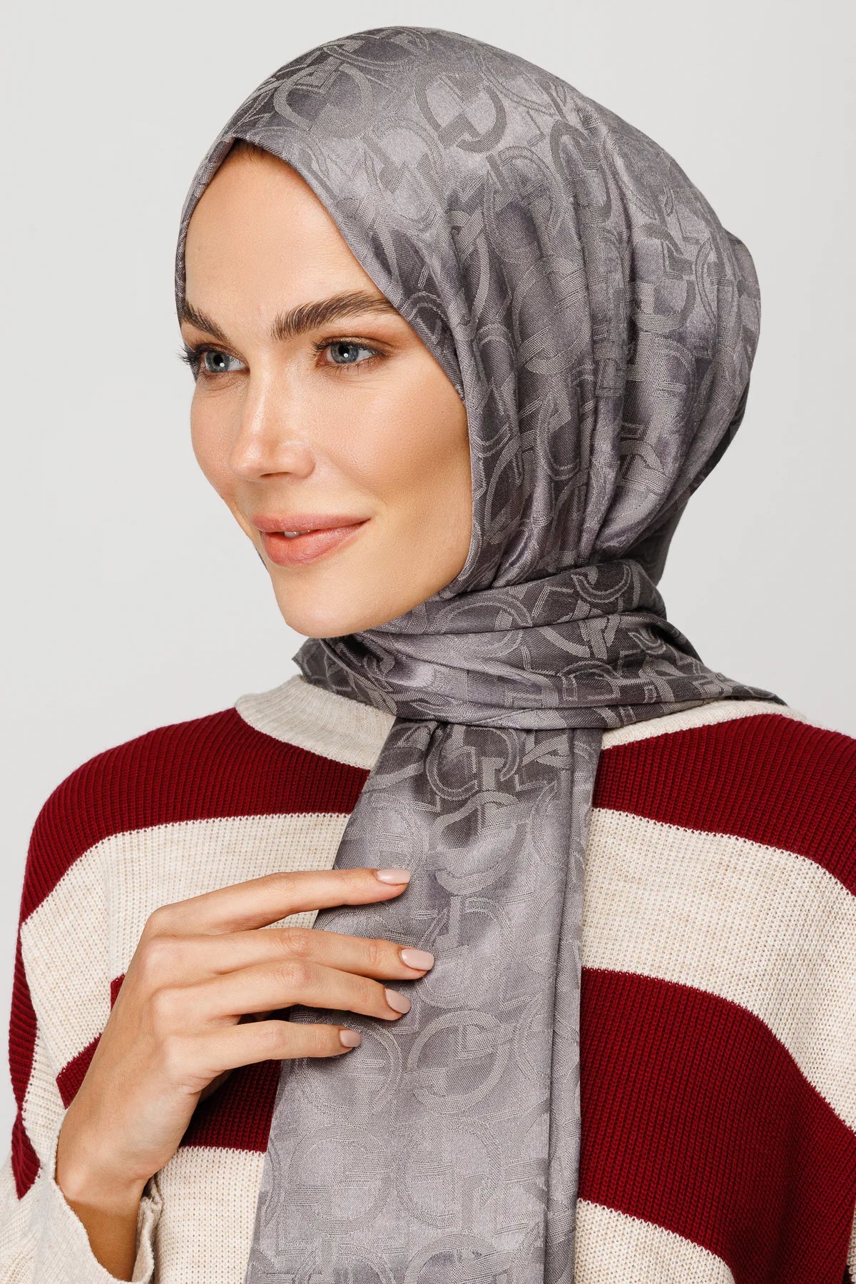 Longar Desen Parlak Jakar Şal