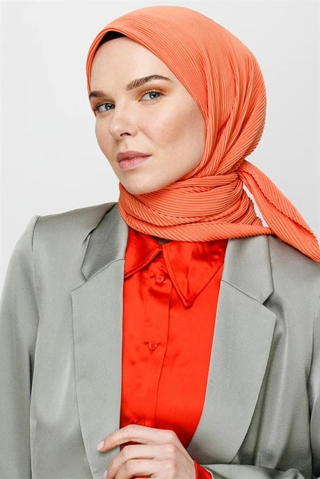Pilise Eşarp