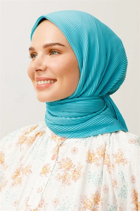 Pilise Eşarp