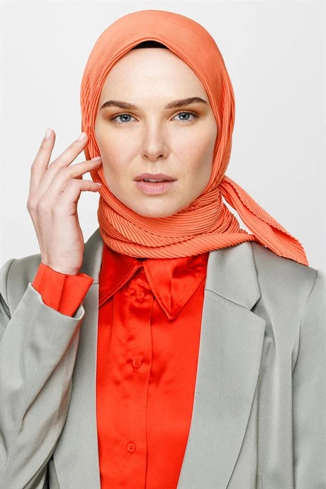 Pilise Eşarp