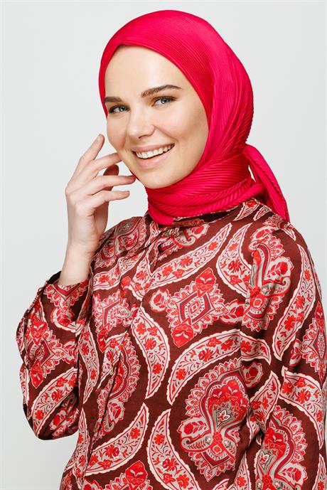 Pilise Eşarp
