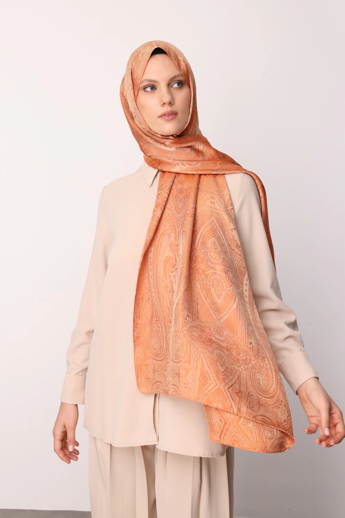 Liva Desen Shine Line Şal