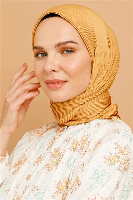 Pilise Eşarp